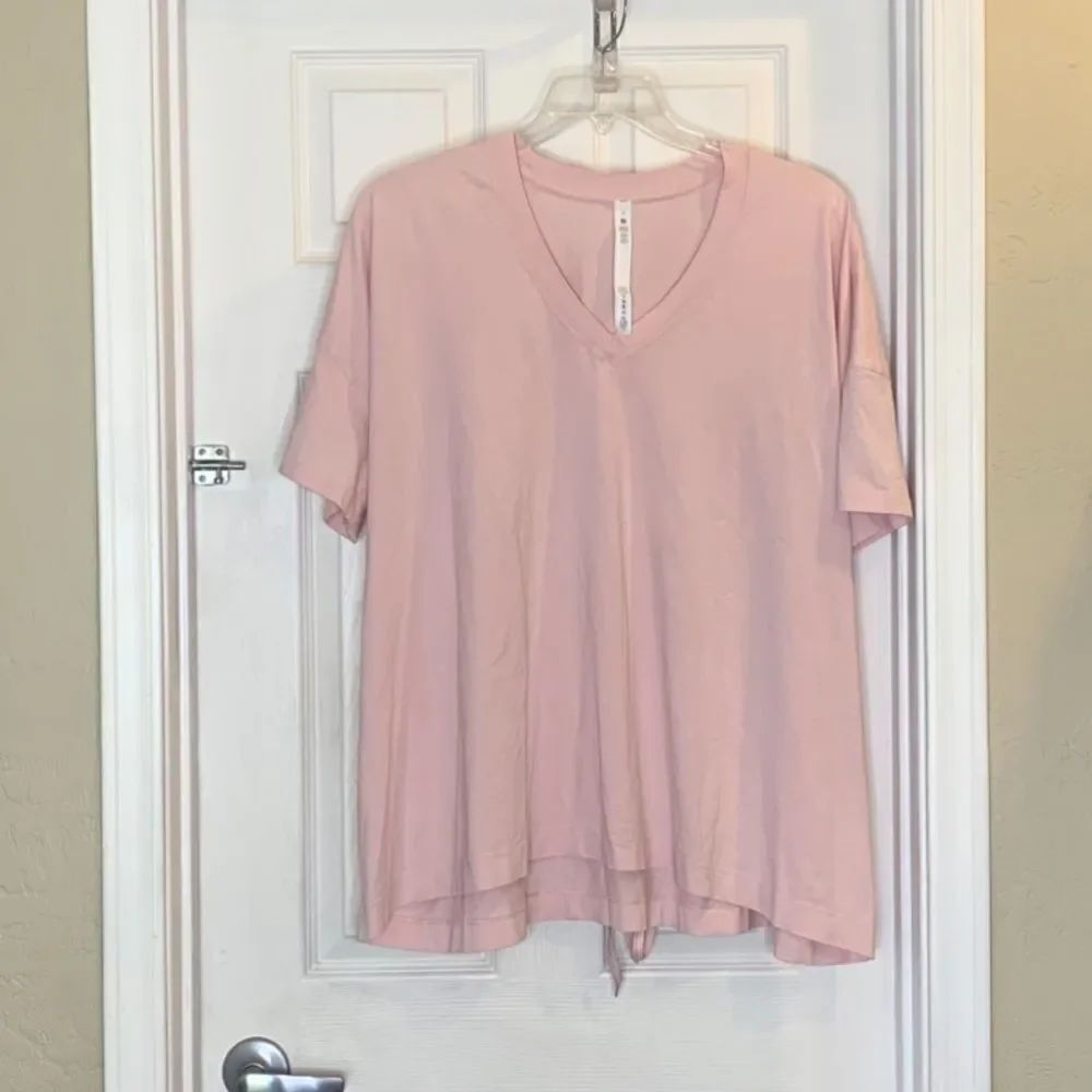 Lululemon side tie v neck tee pink mist Color Size 12